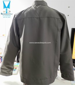 เสื้อแจ็คเก็ตคอปกทรงคลาสสิค เนื้อผ้าไมโครพีช เนื้อนุ่มเบาสัมผัสสบายไม่ยับง่าย ไม่ระคายเคือง มีกระเป๋าข้างซ้าย-ขวา ใส่กันแดดกันลม บริการปักเสื้อ พร้อมออกแบบ ไม่มีขั้นต่ำ สนใจสอบถามเพิ่มเติม  https://line.me/ti/p/VJeTnWFnQS  www.sawasdeepolo.com ️ 084225405