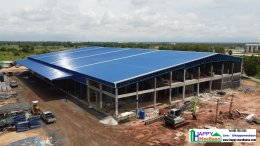 รับสร้างโรงงานขนาดใหญ่ 4,000 ตรม. (50x80 ม.) ระบบสำเร็จรูป โดยผู้เชี่ยวชาญ | Happy Meebaan