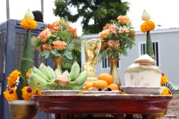 พิธีตอกเสาเข็ม เป็นปฐมฤกษ์สร้างสะพานข้ามคลองบางแวก สร้างโรงพยาบาลพระมงคลเทพมุนี