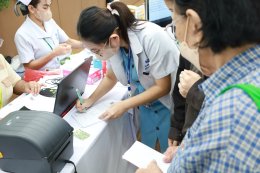 โรงพยาบาลราชพิพัฒน์จัดกิจกรรมส่งเสริมความรู้และเปิดให้บริการตรวจคัดกรองมะเร็ง