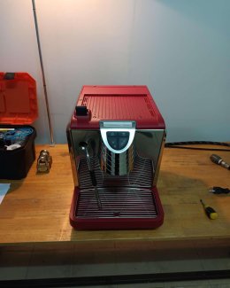 บริการเข้าตรวจเช็คเครื่องชงกาแฟ Nuova Simonelli Oscar II  โดยทีมช่างศูนย์บริการชลบุรี