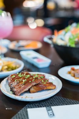 MoMo Cafe' กับโปรโมชั่นสุดฟิน Surf & Truf บุฟเฟ่ต์อร่อย อาหารดีย่านสาธร
