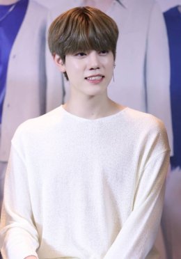 เอ็น.ฟลายอิ้ง เตือน เอ็นเฟียไทย "อย่าโกรธกันนะถ้าจะทำให้กรุงเทพฯ ร้อนกว่าเดิม (ด้วยความคิดถึง)" ในงานแถลงข่าว 2022 N.Flying Live ‘Into The Light’ in Bangkok