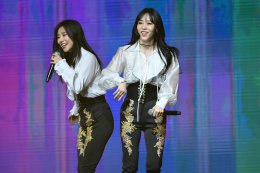 MAMAMOO โชว์พลังเพอร์ฟอร์แมนซ์แบบตัวแม่! ปลดล็อคสกิลหูทองคำ ให้ “มูมู่ไทย” ใจฟูยกด้อม 1464 วันคุ้มค่าต่อการรอคอย ใน MAMAMOO WORLD TOUR [MY CON] – BANGKOK