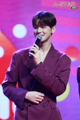 เค-ป็อป เลิฟเวอร์ส สุดฟิน! ใกล้ชิด 4 ศิลปินสุดฮอต JBJ95, CIX, ASTRO และ NU'EST ในงานเดินพรมแดงเทศกาล KMET Festival