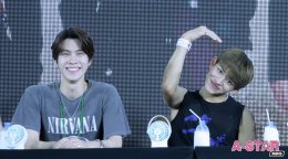 อ้อนจัดเต็ม! WayV ฝากถึง WayZenNi ชาวไทย “อย่าทิ้งเวย์วีนะครับ” ในงานแถลงข่าว และแจกลายเซ็น กลางลานพาร์ค พารากอน!