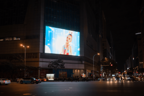 UX Design บนจอ LED: ออกแบบภาพอย่างไรให้คนเข้าใจใน 3 วินาที 