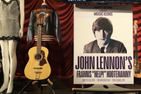 playing-trend-julien-auctions-exhibition-icons-john-lennon