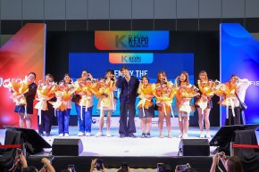 K-Food จัดงานยิ่งใหญ่ใน K-Expo Thailand 2023 ประสบความสำเร็จในการสร้างโอกาสที่ดีของอาหารเกาหลีในไทย พร้อมประสานความอร่อยเข้ากับความสนุกสนานด้วยคอนเสิร์ตของศิลปิน K-Pop และ T-Pop