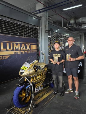 LUMAX น้ำมันเครื่องที่นักบิดเลือกใช้ในสนามแข่งจริง