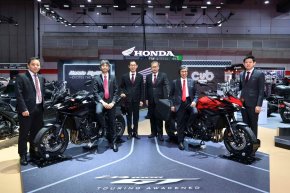 รถจักรยานยนต์ Honda เปิดตัว CB1000GT ครั้งแรกในไทย!