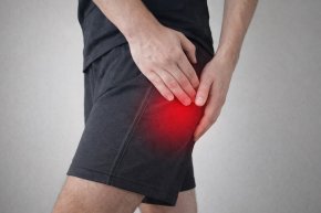 สลักเพชรจม ปวดก้น ปวดขา 