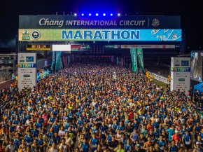 บุรีรัมย์ มาราธอน 2026 ฉลองทศวรรษสุดยิ่งใหญ่ สัญชัย ผงาดคว้าแชมป์สมัยที่ 7 ครองถ้วยพระราชทานฯ ท่ามกลางคลื่นนักวิ่งเกือบ 4 หมื่นคน