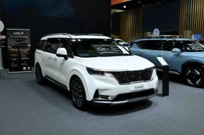 เกีย เซลส์ (ประเทศไทย) ประกาศโปรโมชัน Motor Show 2026 ที่ไม่เคยมีมาก่อน  สำหรับ Kia Carnival Diesel SXL 11 ที่นั่ง ราคา 1,999,000 บาท - ส่วนลดพิเศษมูลค่า 595,000 บาท  แคมเปญสุดพิเศษ Motor Show 2026 เริ่มแล้วตั้งแต่วันที่ 6 มีนาคม ถึง 30 เมษายน 2569  ที่โช