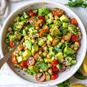 สลัดถั่วลูกไก่ (Chickpea Salad)