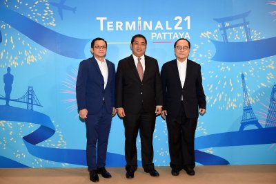 “Terminal21 Pattaya” เปิดท่าอากาศยานแห่งการช้อปแห่งใหม่ ด้วย “อั้ม” พัชราภา ไชยเชื้อ และ ณเดชน์ คูกิมิยะ 