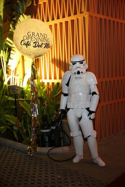 ศุภลักษณ์ อัมพุช ขนเซเล็บบินเฟิร์สคลาสเปิด Café del Mar Phuket บีชคลับสุดหรูแห่งแรกในเมืองไทย 