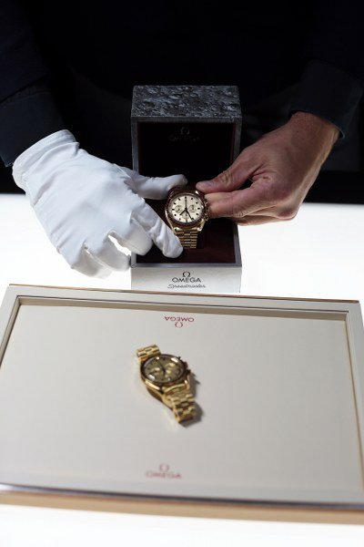 “GOLDEN MOMENTS” ฉลองพิชิตดวงจันทร์ พร้อมเปิดตัว SPEEDMASTER APOLLO 11 50th Anniversary