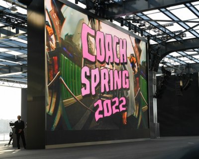  Coach เปิดตัว Spring 2022 พร้อมออก “Coach TV: Public Access” ตอนพิเศษ ที่ได้ Coach Family มาร่วมจอย! 