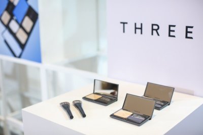 THREE เปิดตัว  ‘อ้อม’ สุนิสา เป็น THREE BRAND FACE คนแรกของไทย พร้อม THREE 2019 BASE MAKEUP