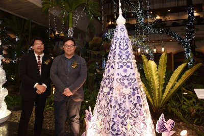 Anantara Siam Bangkok Hotel organises Christmas Tree Charity Project