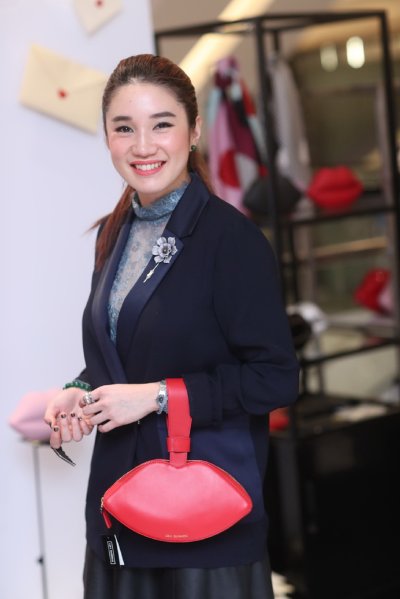 Lulu Guinness เปิดตัวคอลเลคชั่น ประจำฤดูใบไม้ผลิและฤดูร้อน 2017 "HEART OF EXPRESSION"