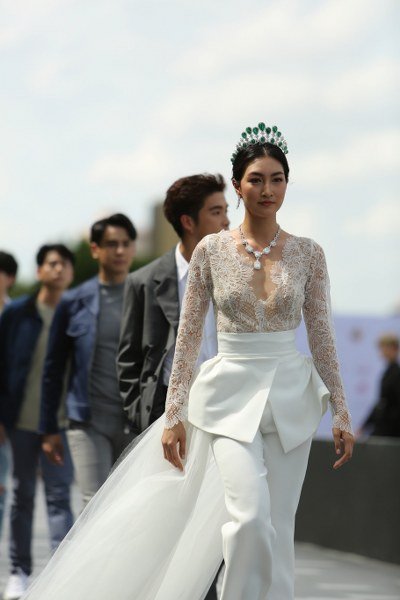 The Longest Runway แฟชั่นรันเวย์ยาวที่สุดในประเทศไทย คลัสเตอร์แฟชั่นและไลฟ์สไตล์ จับมือ ททท. 