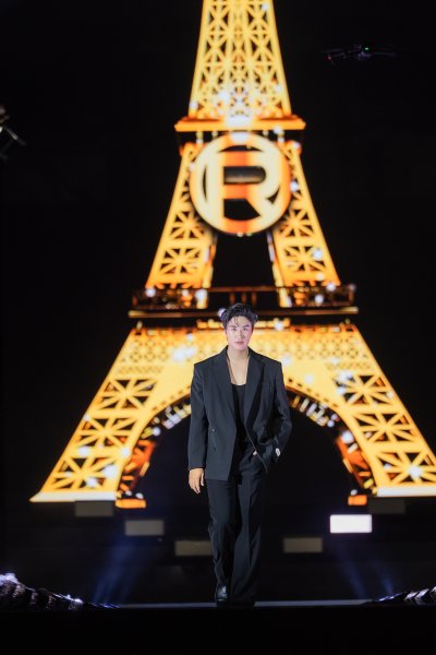 L’Oreal Paris จัดใหญ่! ฉลอง ‘คุณค่าที่ทุกคนคู่ควร’ กว่า 115 ปี ร่วมกับ ชมพู่-ณิชา-เบ็คกี้-เจมีไนน์-มาดามแป้ง