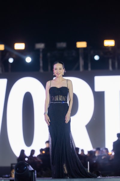 L’Oreal Paris จัดใหญ่! ฉลอง ‘คุณค่าที่ทุกคนคู่ควร’ กว่า 115 ปี ร่วมกับ ชมพู่-ณิชา-เบ็คกี้-เจมีไนน์-มาดามแป้ง