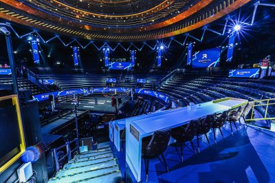 มวยไทย เพชรยินดี | พฤหัสบดี 08 มกราคม; เริ่ม 18:00 น.