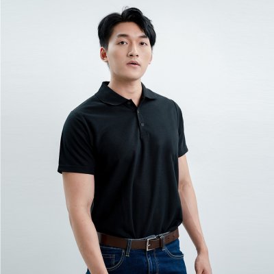 เสื้อโปโล "รุ่นไม่มีกระเป๋า" สีดำ เสื้อโปโล "รุ่นไม่มีกระเป๋า" สีดำ