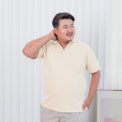 เสื้อโปโล "รุ่นไม่มีกระเป๋า" สีขาวครีม เสื้อโปโล "รุ่นไม่มีกระเป๋า" สีขาวครีม