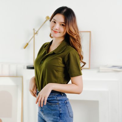 เสื้อโปโล รุ่นมีกระเป๋า สีเขียวทหารบก