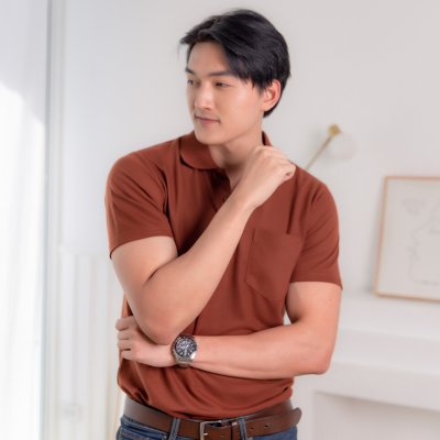 เสื้อโปโล รุ่นมีกระเป๋า สีน้ำตาล