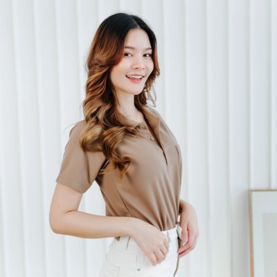 เสื้อโปโล รุ่นมีกระเป๋า สีม็อคค่า