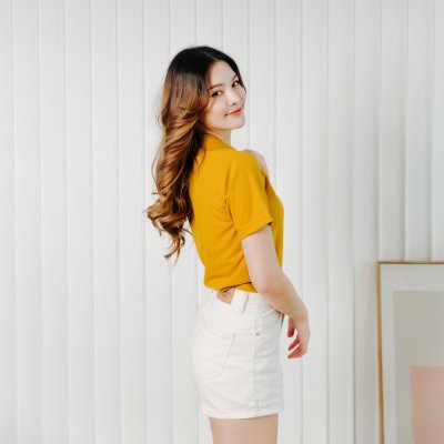 เสื้อโปโล รุ่นมีกระเป๋า สีเหลืองมัสตาร์ด