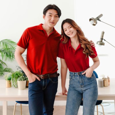 เสื้อโปโล "รุ่นมีกระเป๋า" สีแดง เสื้อโปโล "รุ่นมีกระเป๋า" สีแดง