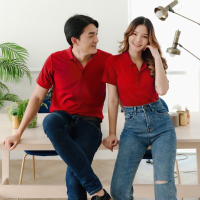 เสื้อโปโล "รุ่นมีกระเป๋า" สีแดง เสื้อโปโล "รุ่นมีกระเป๋า" สีแดง