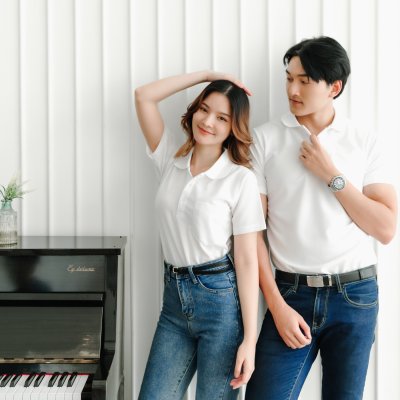 เสื้อโปโล รุ่นมีกระเป๋า สีขาว