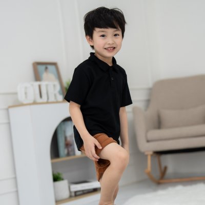 เสื้อโปโลเด็ก สไตล์มินิมอล สีดำ เสื้อโปโลเด็ก สไตล์มินิมอล สีดำ