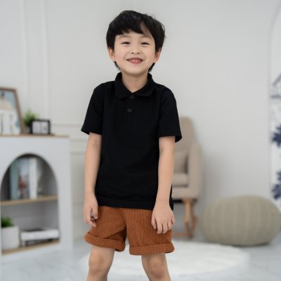 เสื้อโปโลเด็ก สไตล์มินิมอล สีดำ เสื้อโปโลเด็ก สไตล์มินิมอล สีดำ