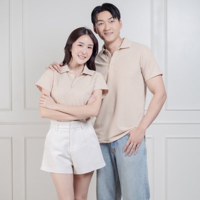 เสื้อโปโลหญิง "ทรงเว้าเอว" สีเบจ(ครีม)