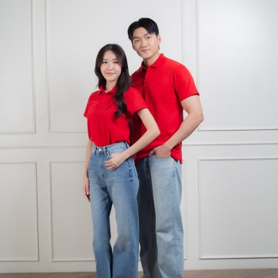 เสื้อโปโลหญิง "ทรงเว้าเอว" สีแดง