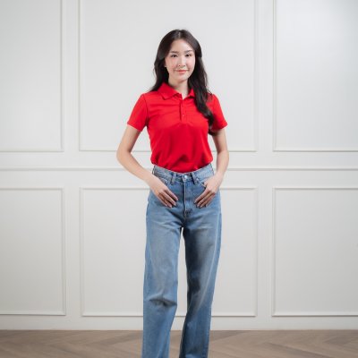 เสื้อโปโลหญิง "ทรงเว้าเอว" สีแดง