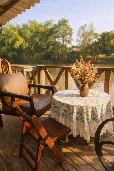 บรรยากาศของ The Scarecrow House