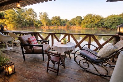 บรรยากาศของ The Scarecrow House