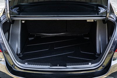 2019 Mazda 2 1.3  High Connect Sedan