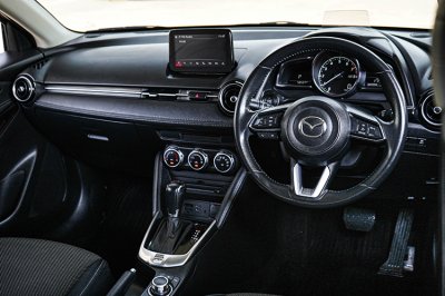 2019 Mazda 2 1.3  High Connect Sedan