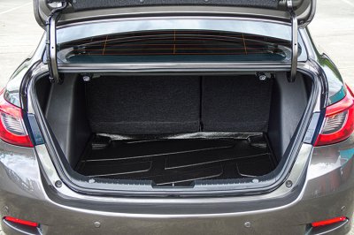 2019 Mazda 2 1.3 High Connect Sedan