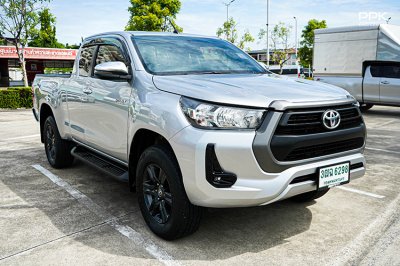 2021 Toyota HILUX REVO 2.4 Smart Cab Prerunner Entry Pickup
